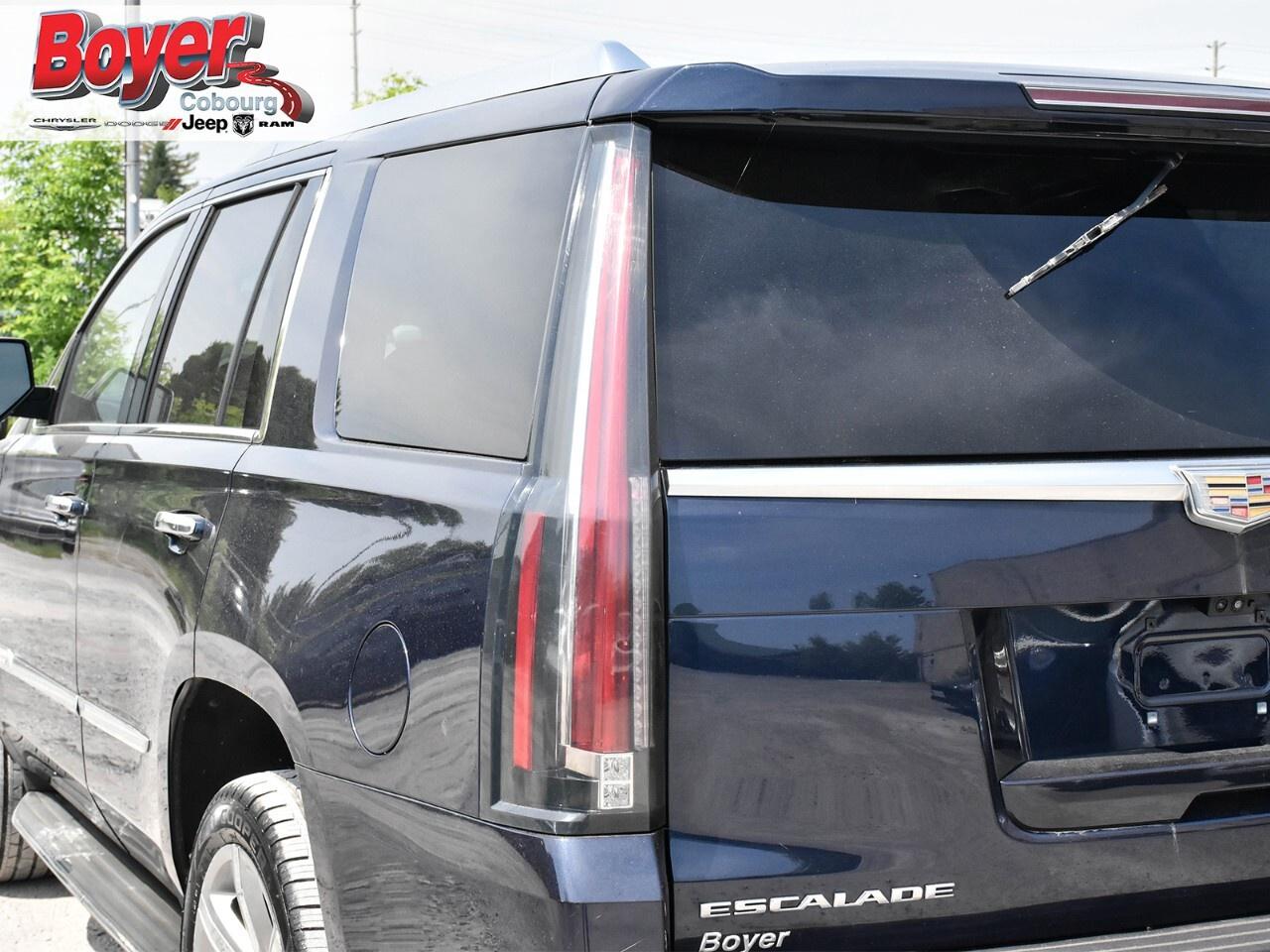 2017 Cadillac Escalade 4WD 4dr Luxury Photo