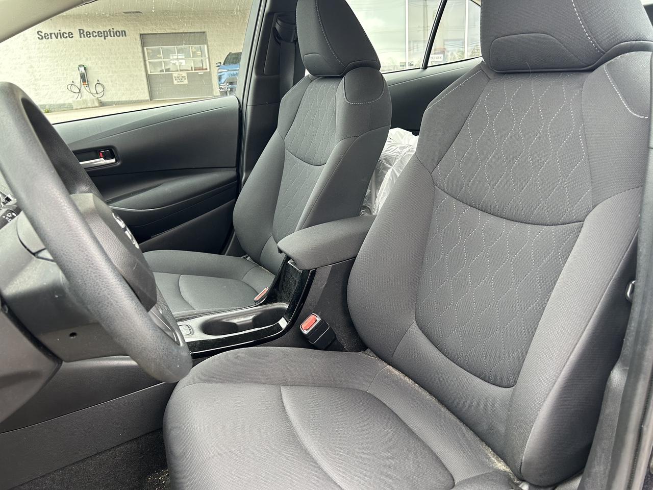 2020 Toyota Corolla LE   LOW KM   ONE OWNER Photo4