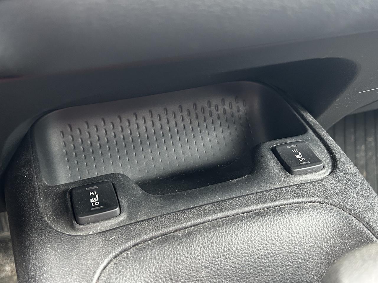 2020 Toyota Corolla LE   LOW KM   ONE OWNER Photo