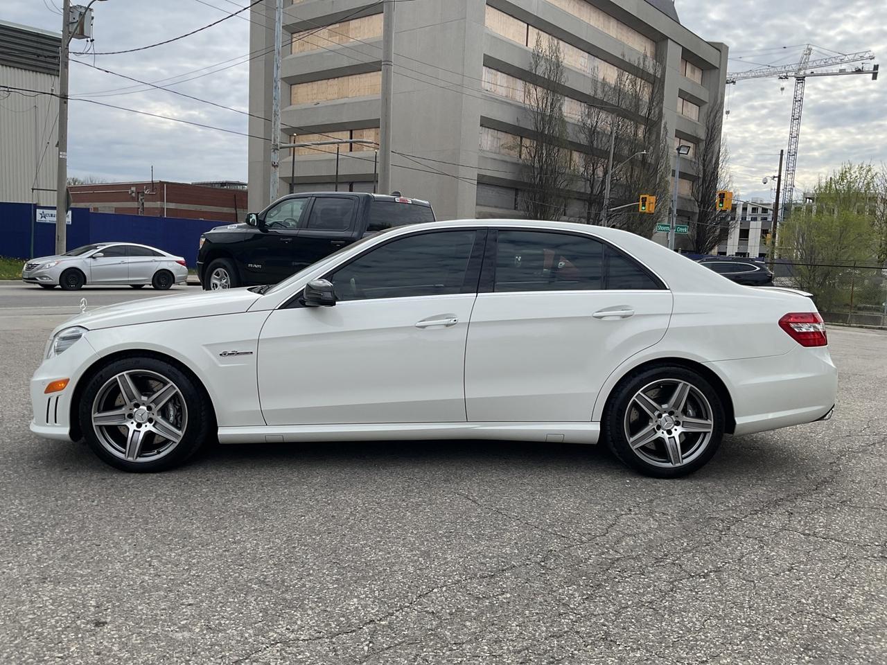2010 Mercedes-Benz E-Class E63 AMG Sedan - LTHR! NAV! BACK-UP CAM! BSM! DUAL Photo3