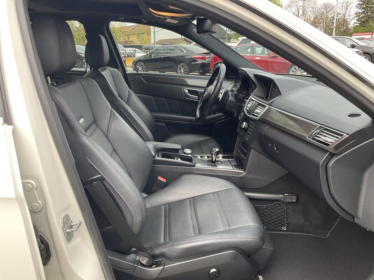 2010 Mercedes-Benz E-Class E63 AMG Sedan - LTHR! NAV! BACK-UP CAM! BSM! DUAL Photo