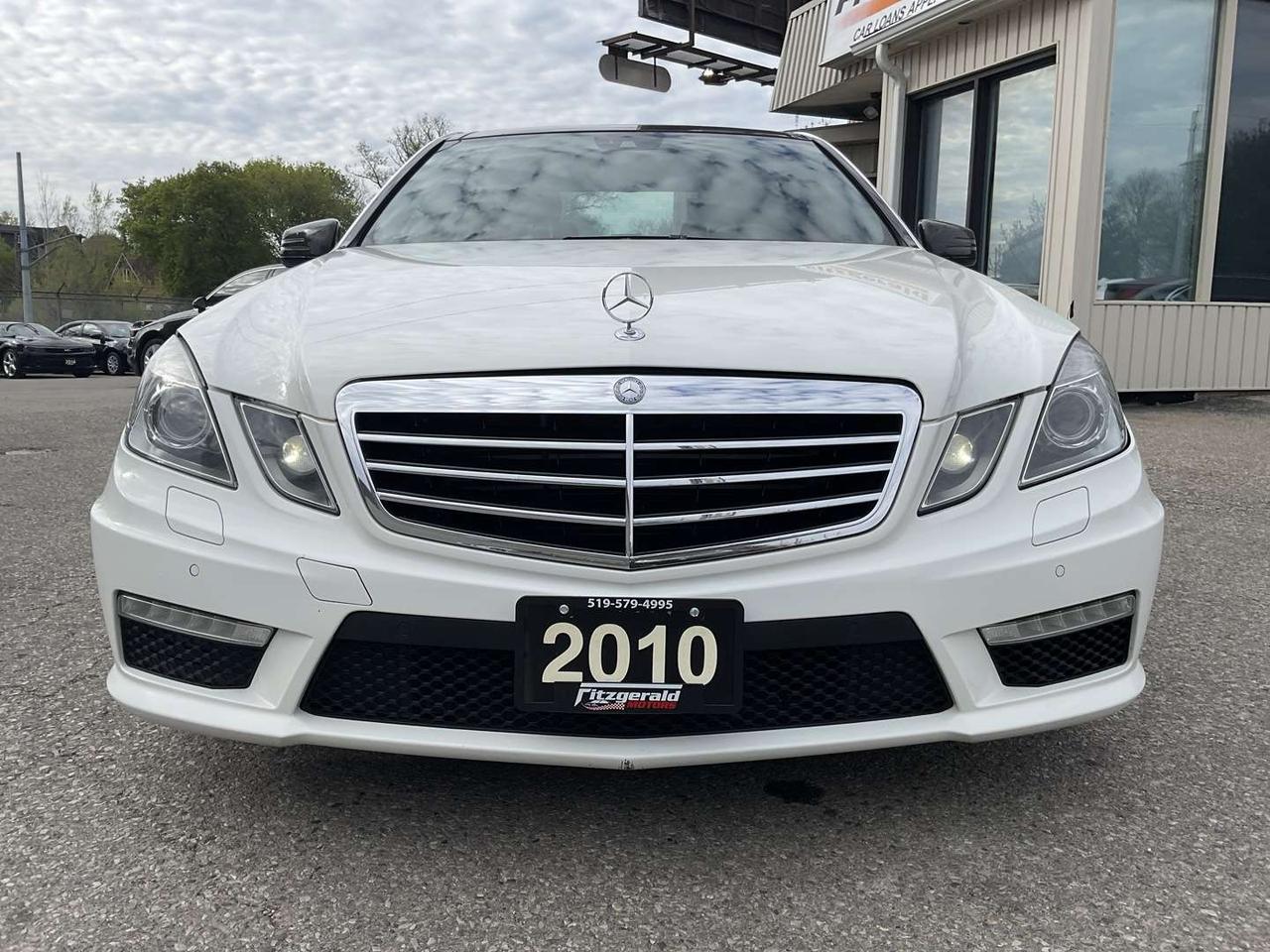 2010 Mercedes-Benz E-Class E63 AMG Sedan - LTHR! NAV! BACK-UP CAM! BSM! DUAL ROOF! Photo5