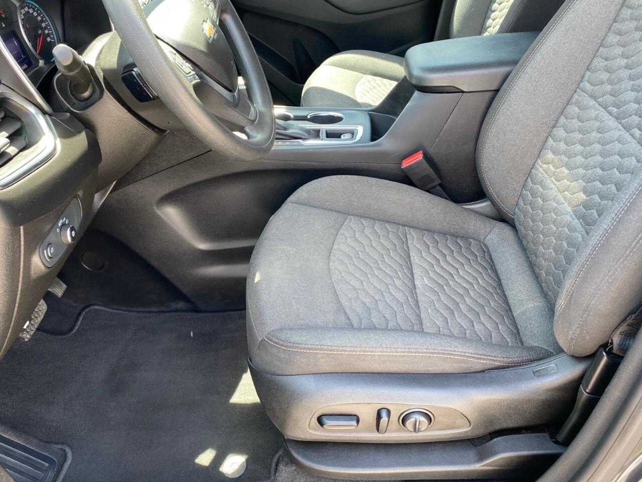 2021 Chevrolet Equinox AWD LT Photo