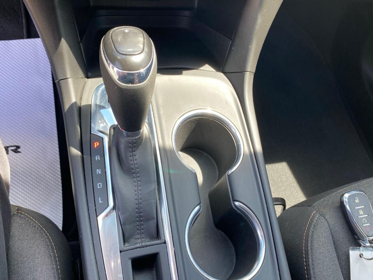 2021 Chevrolet Equinox AWD LT Photo