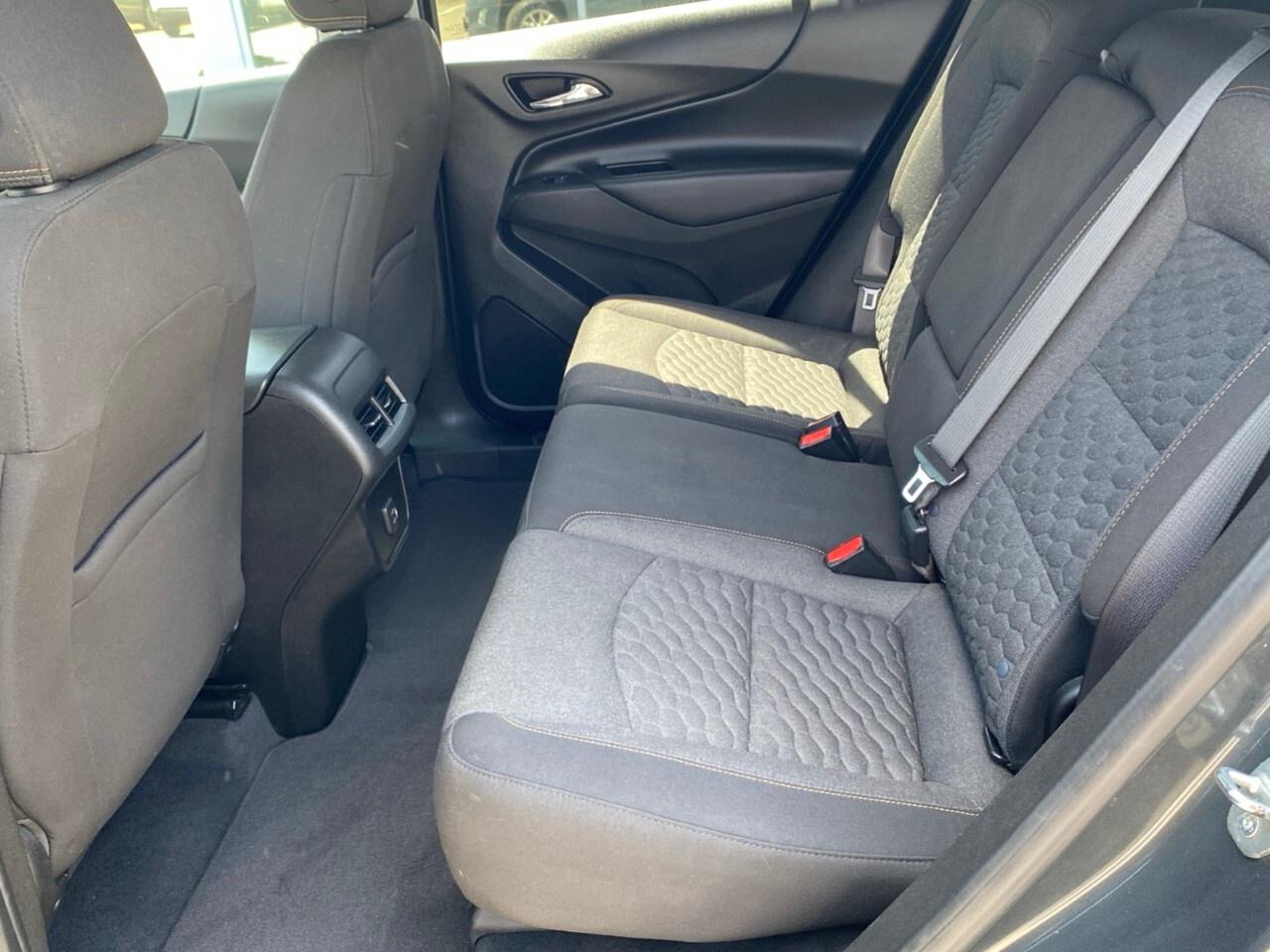 2021 Chevrolet Equinox AWD LT Photo