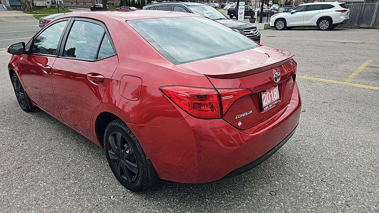 2018 Toyota Corolla SE Photo