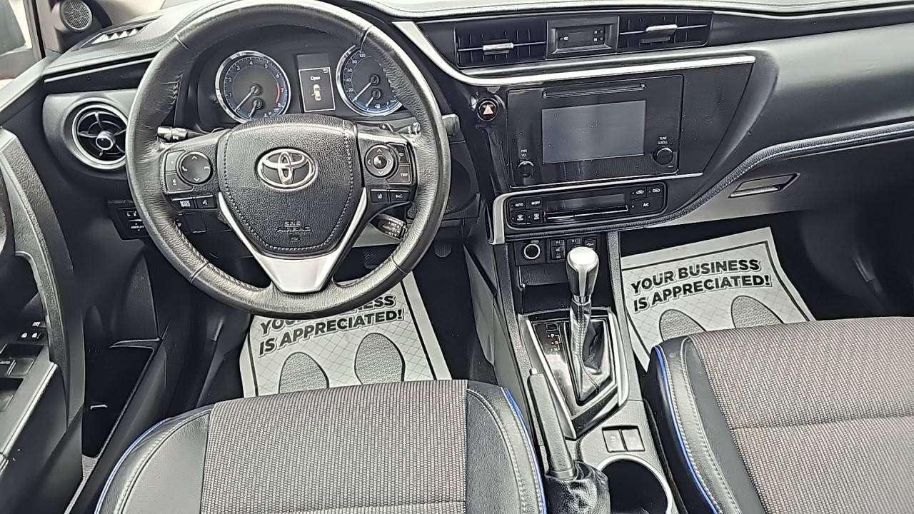 2018 Toyota Corolla SE Photo