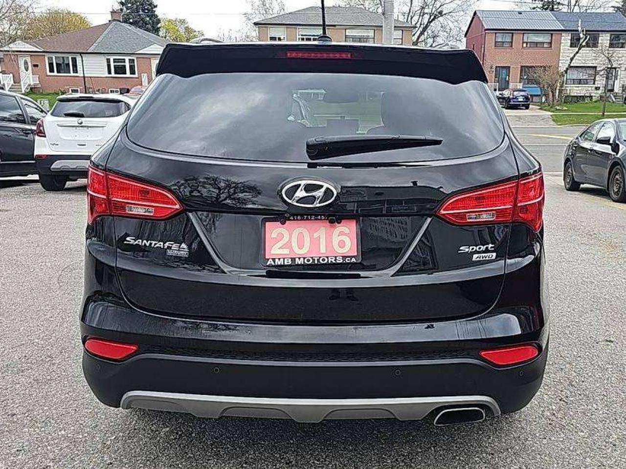 2016 Hyundai Santa Fe Luxury Photo