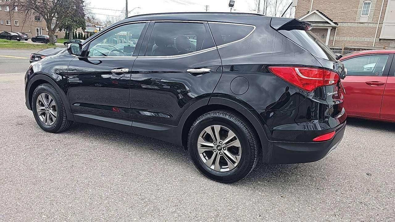 2016 Hyundai Santa Fe Luxury Photo