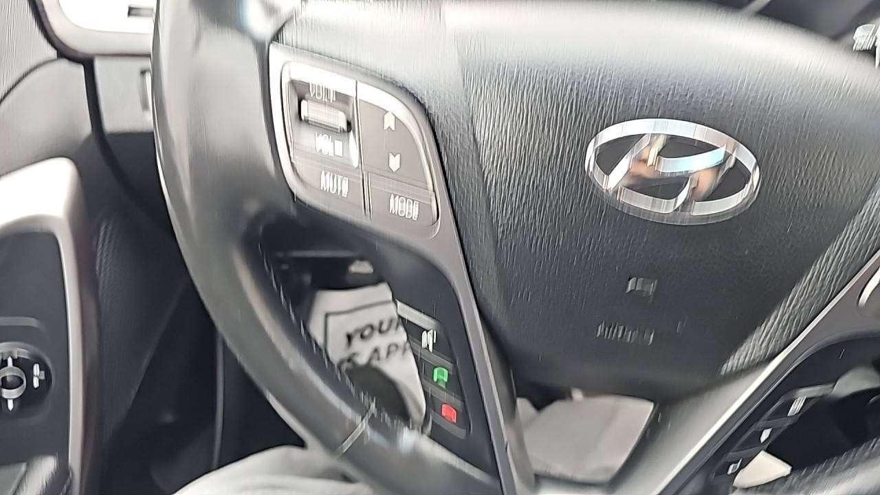 2016 Hyundai Santa Fe Luxury Photo