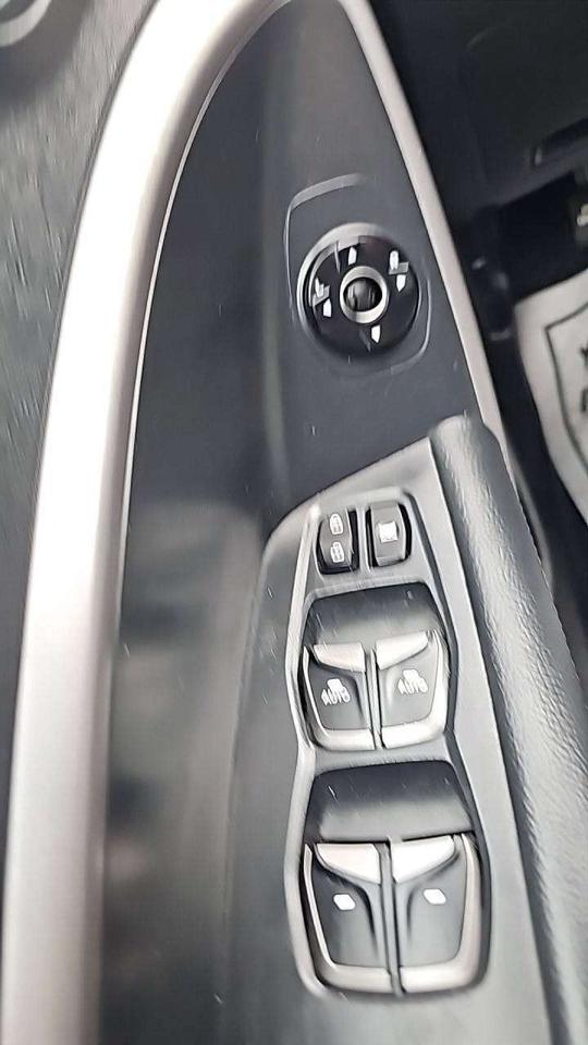 2016 Hyundai Santa Fe Luxury Photo