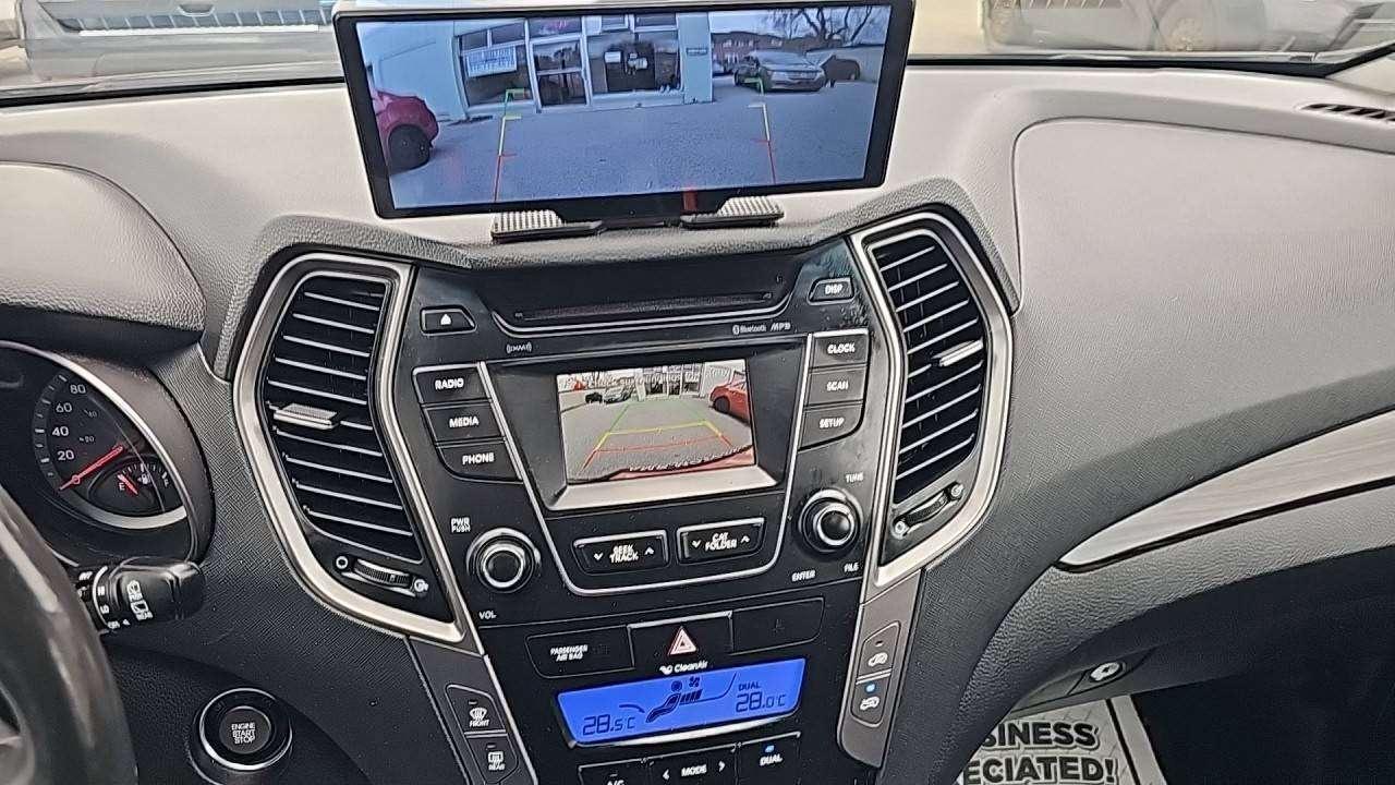 2016 Hyundai Santa Fe Luxury Photo