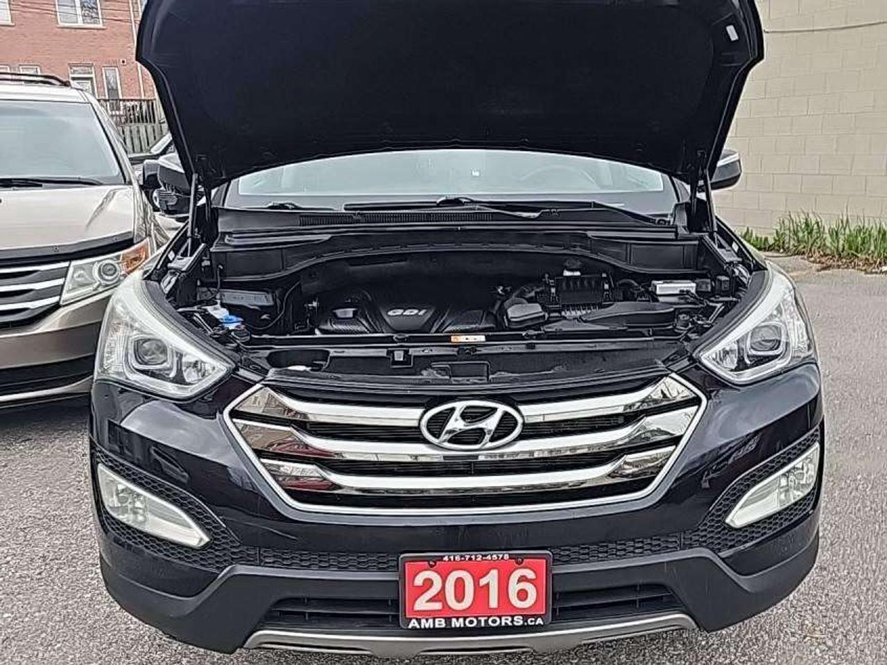 2016 Hyundai Santa Fe Luxury Photo