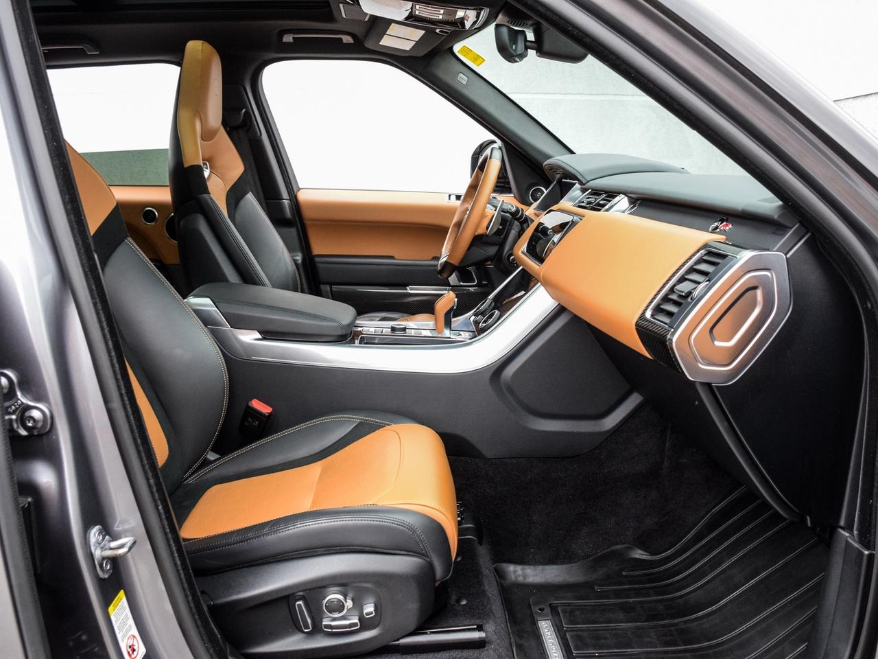 2022 Land Rover Range Rover Sport SVR Carbon Edition Photo