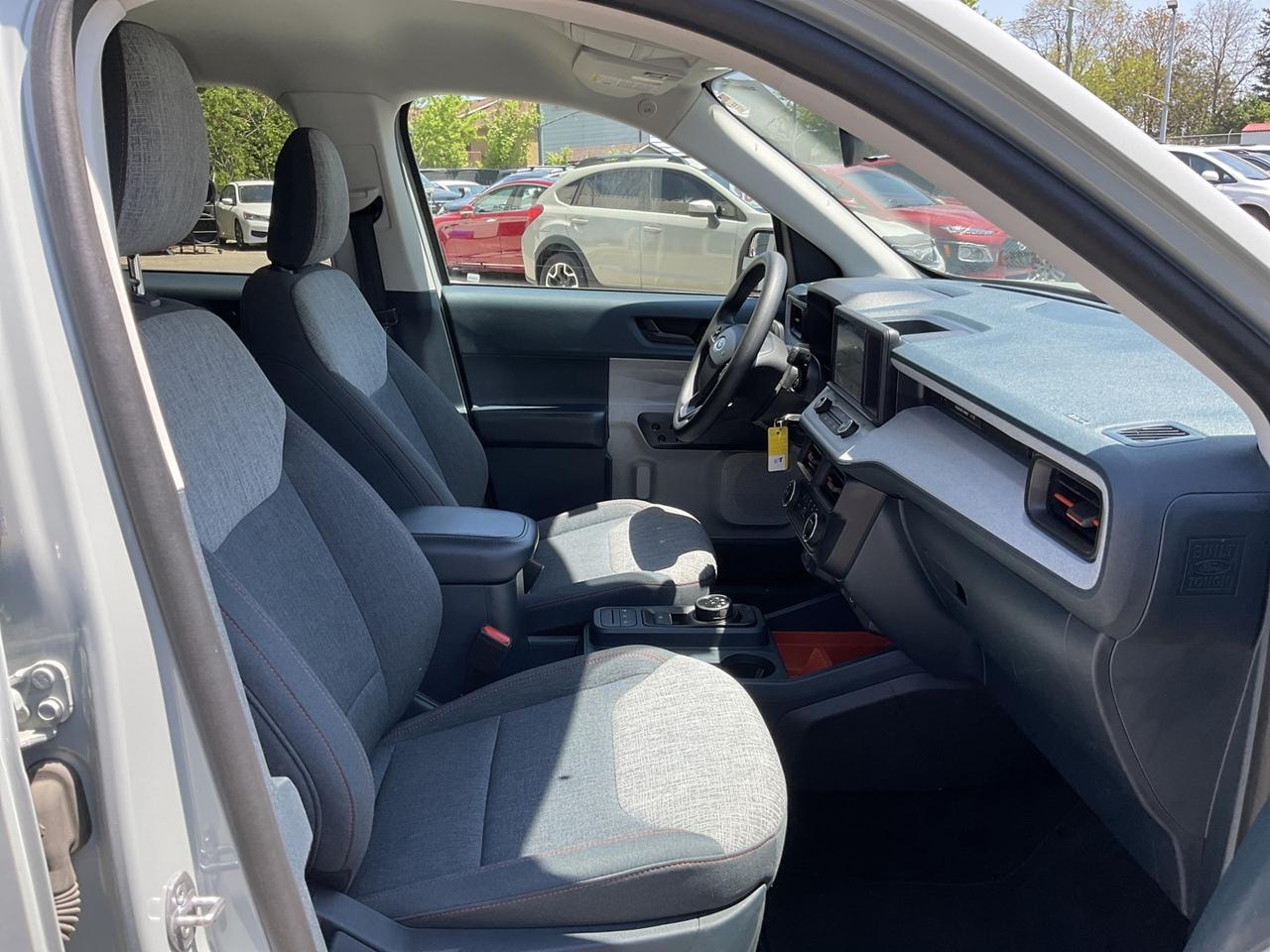 2022 Ford Maverick XLT - HYBRID! ALLOYS! BACK-UP CAM! CAR PLAY! Photo