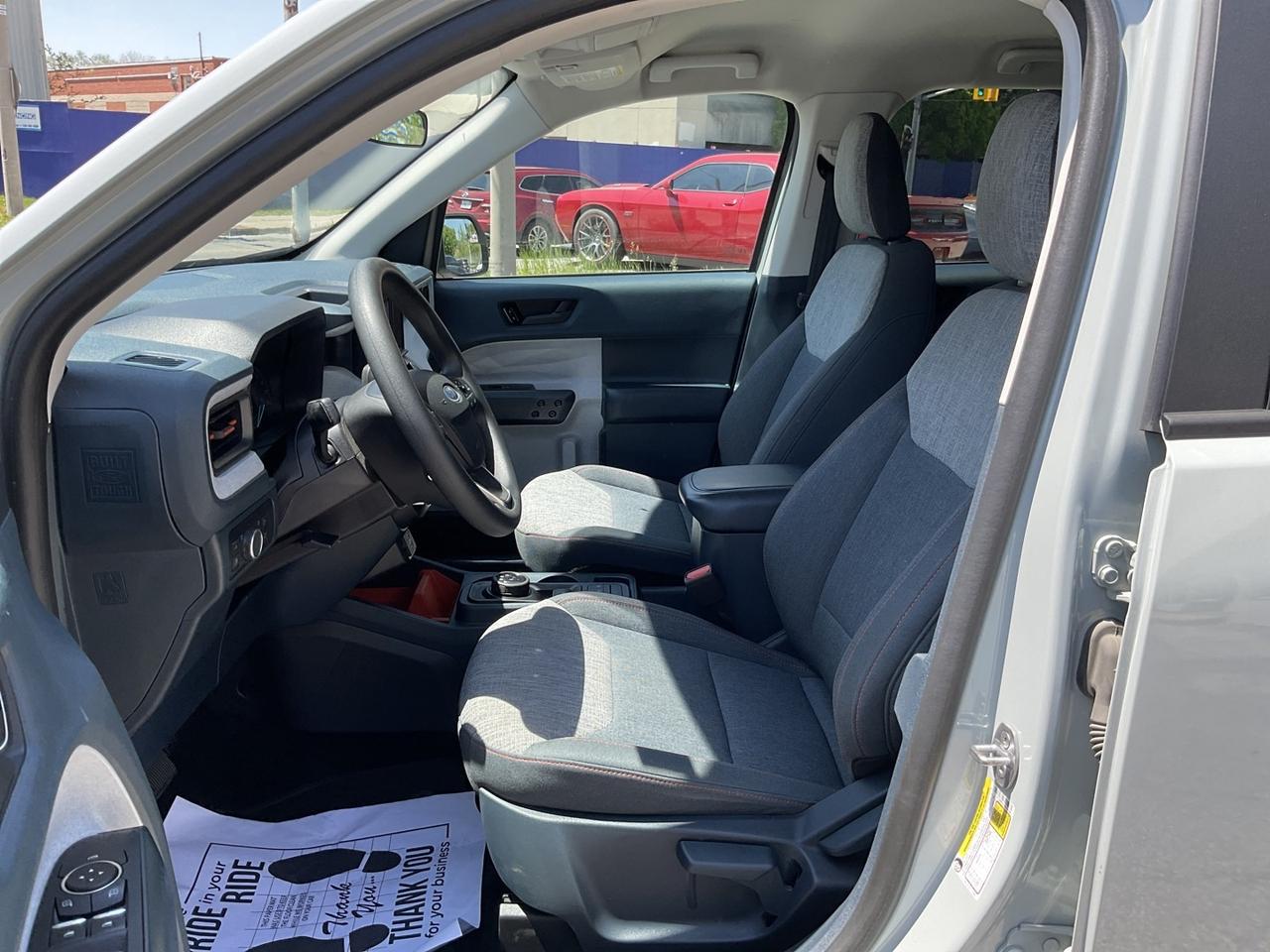 2022 Ford Maverick XLT - HYBRID! ALLOYS! BACK-UP CAM! CAR PLAY! Photo