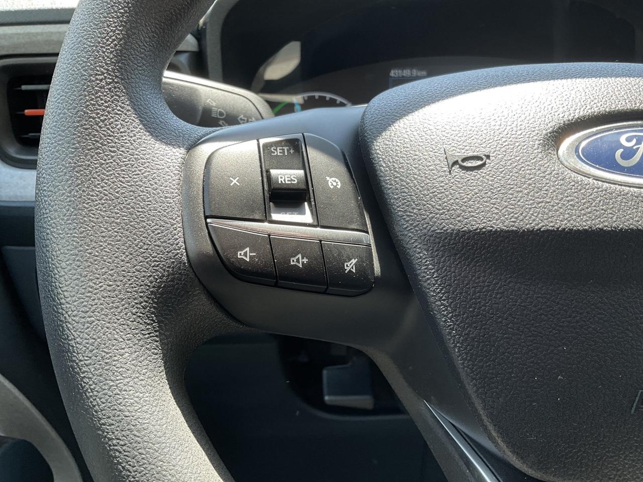 2022 Ford Maverick XLT - HYBRID! ALLOYS! BACK-UP CAM! CAR PLAY! Photo