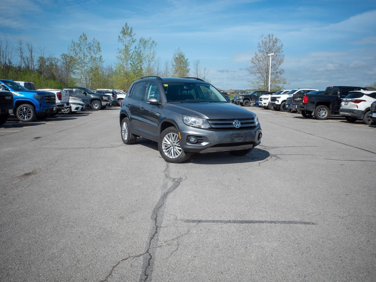 2016 Volkswagen Tiguan - Leather Steering   Heated Front Seat Photo