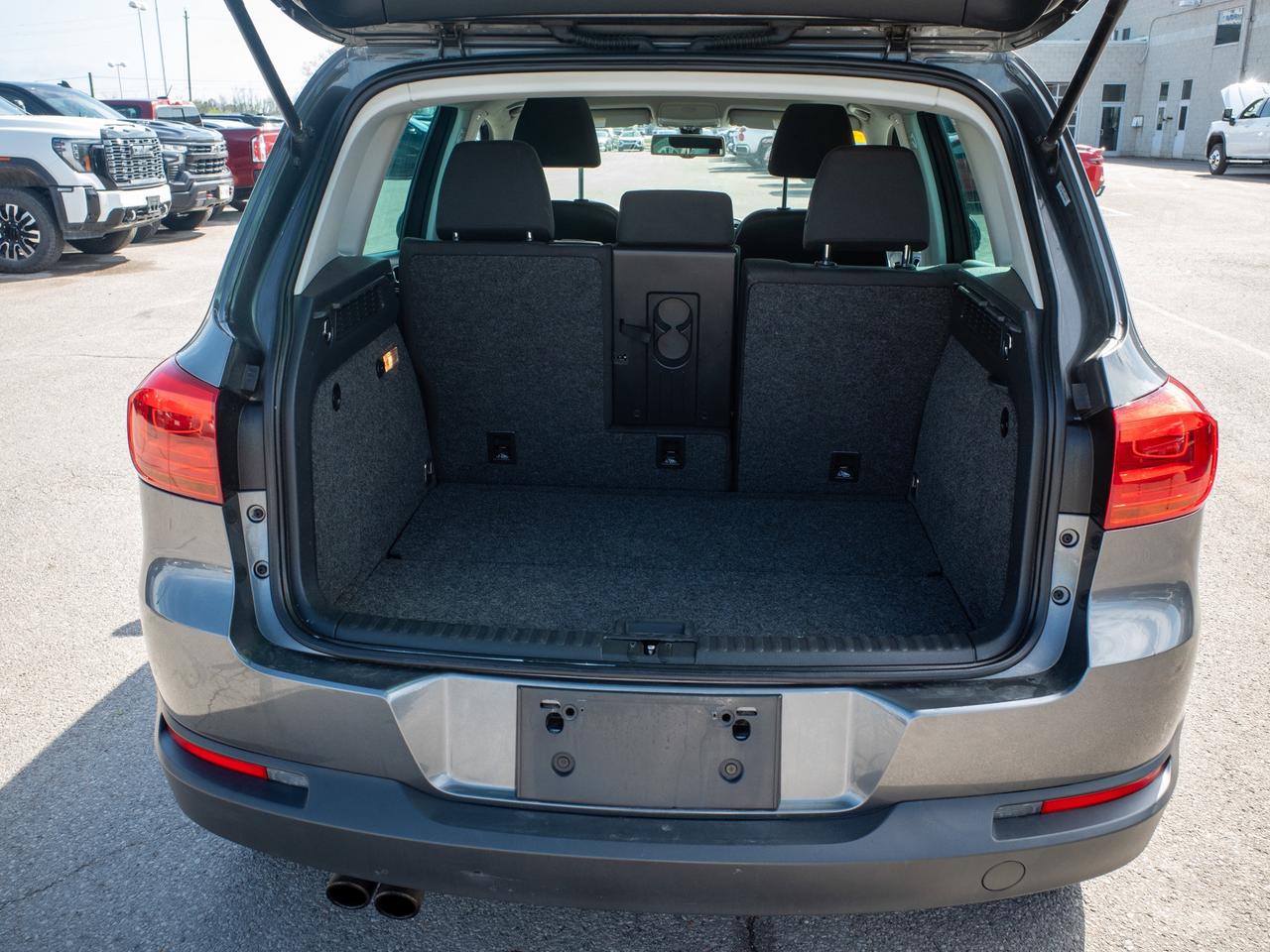 2016 Volkswagen Tiguan - Leather Steering   Heated Front Seat Photo