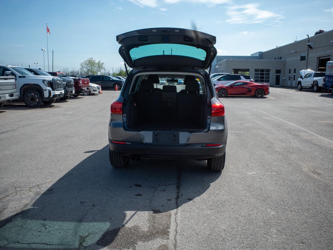 2016 Volkswagen Tiguan - Leather Steering   Heated Front Seat Photo