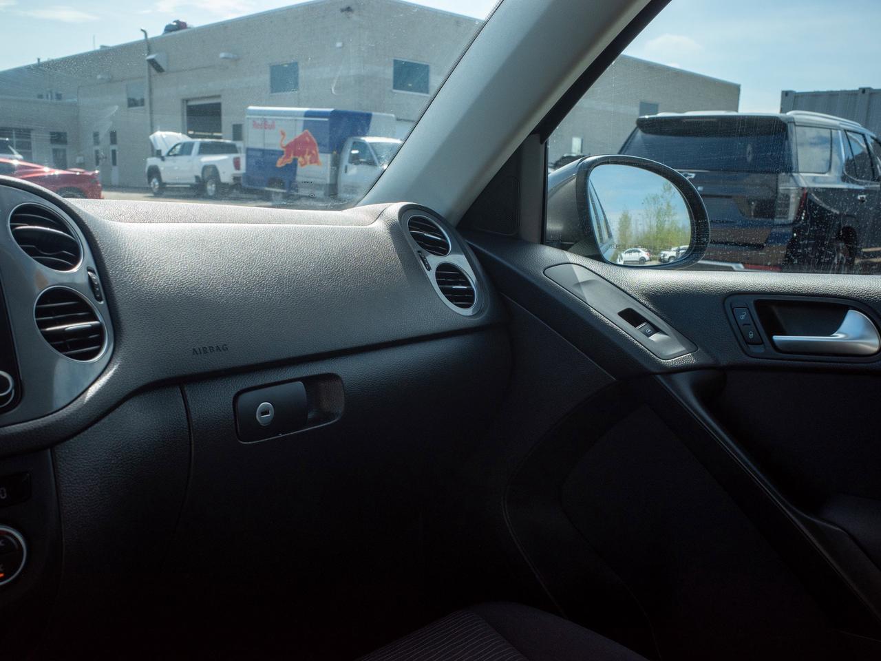 2016 Volkswagen Tiguan - Leather Steering   Heated Front Seat Photo