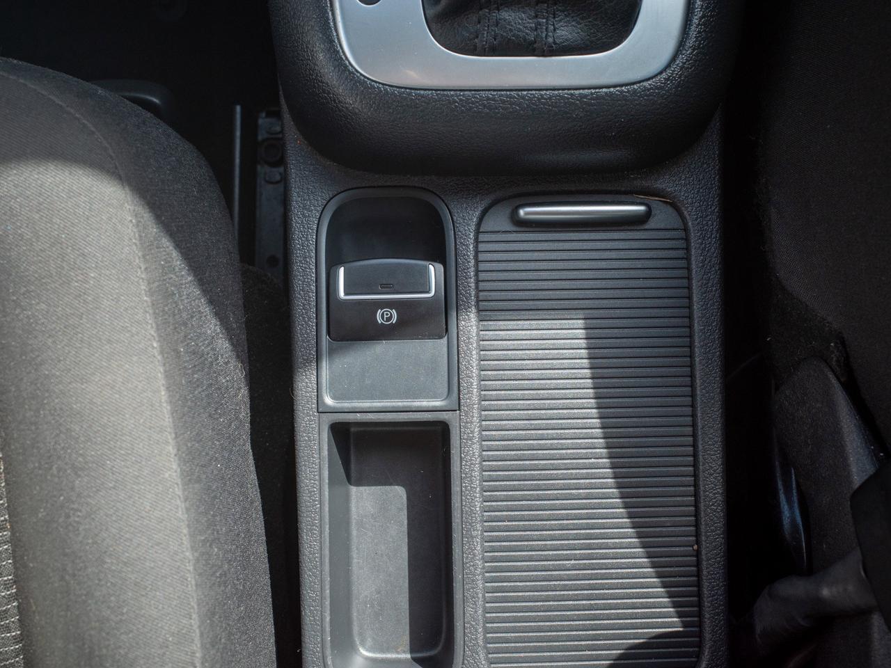2016 Volkswagen Tiguan - Leather Steering   Heated Front Seat Photo