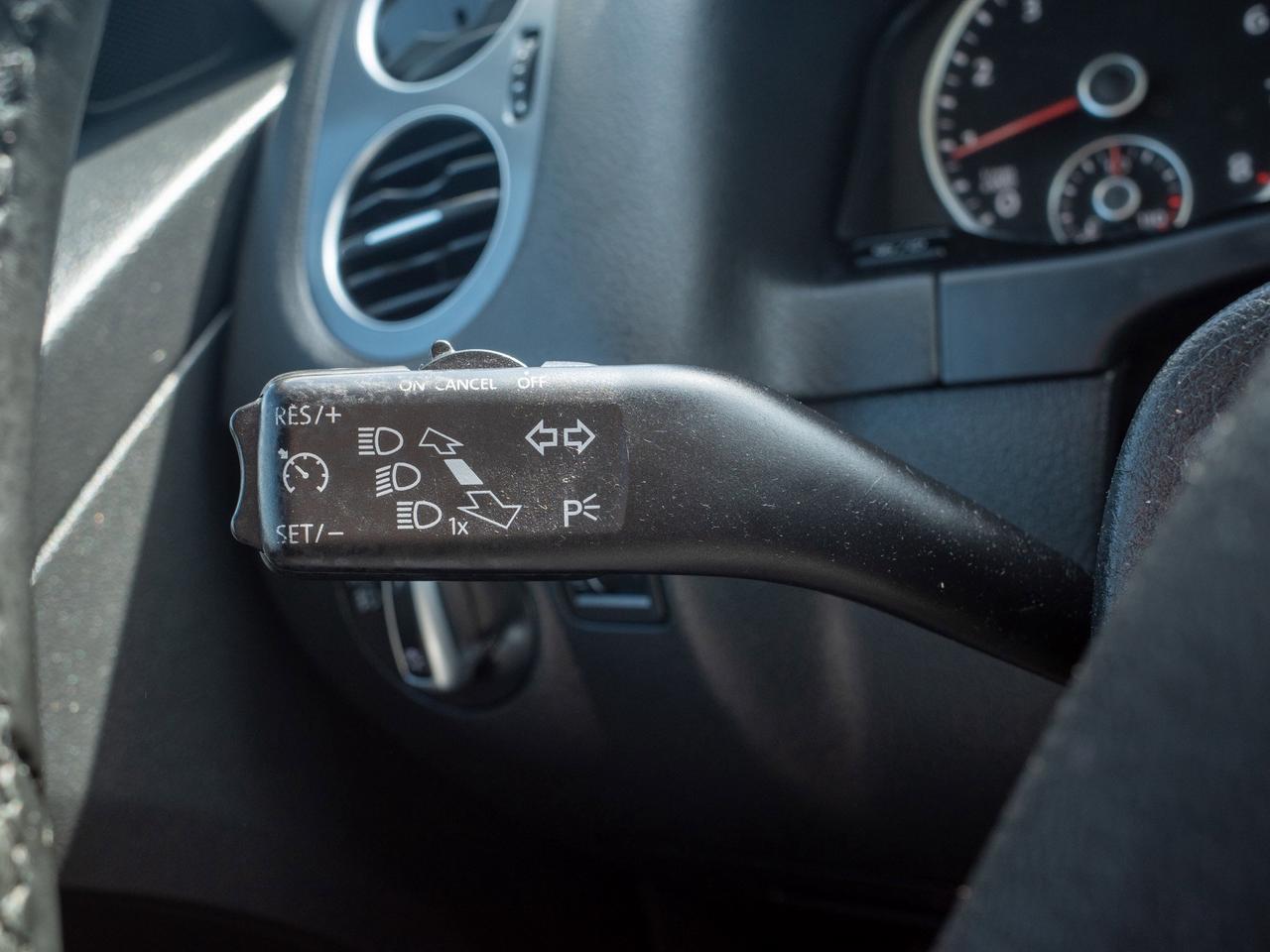 2016 Volkswagen Tiguan - Leather Steering   Heated Front Seat Photo
