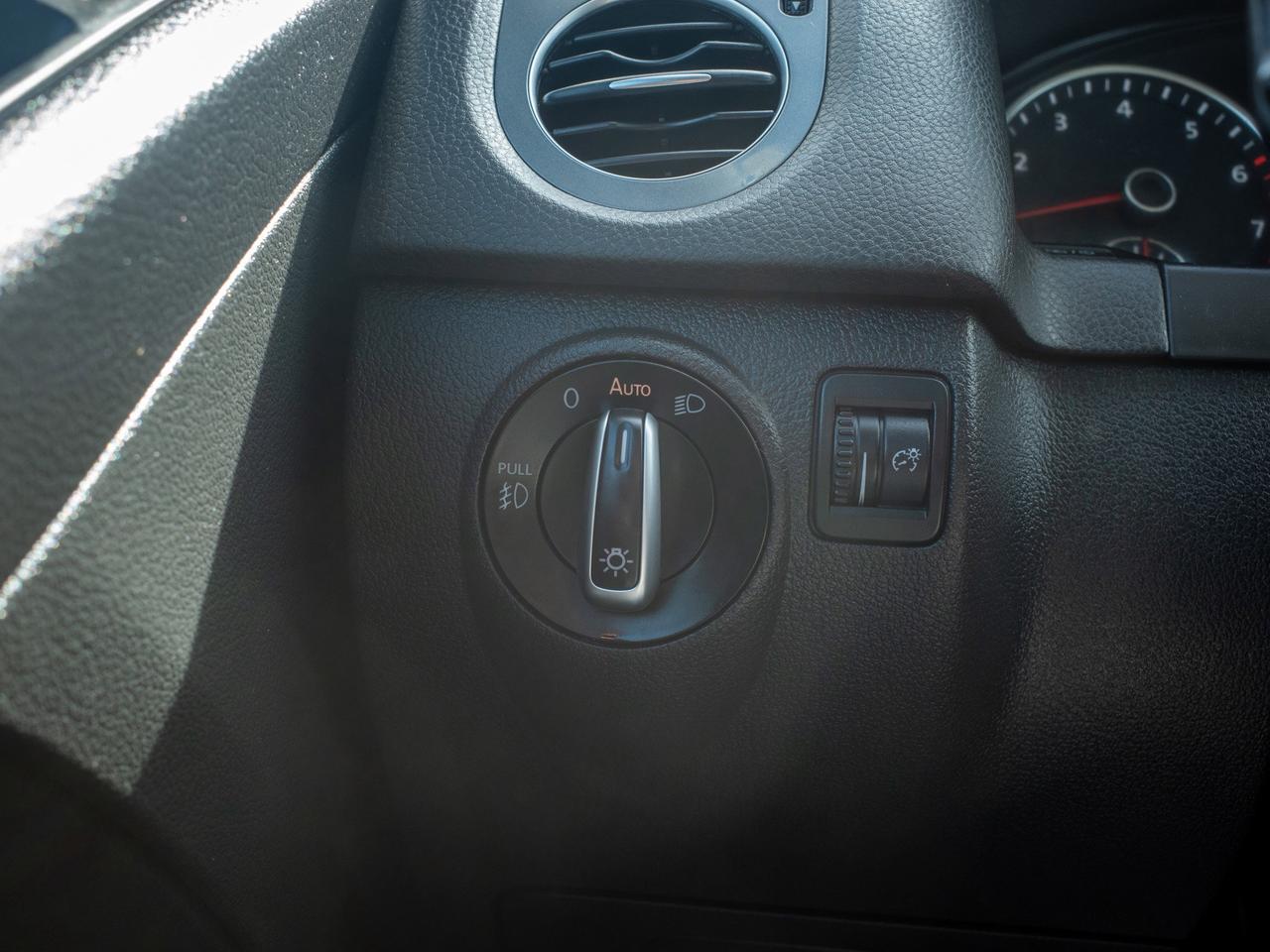 2016 Volkswagen Tiguan - Leather Steering   Heated Front Seat Photo