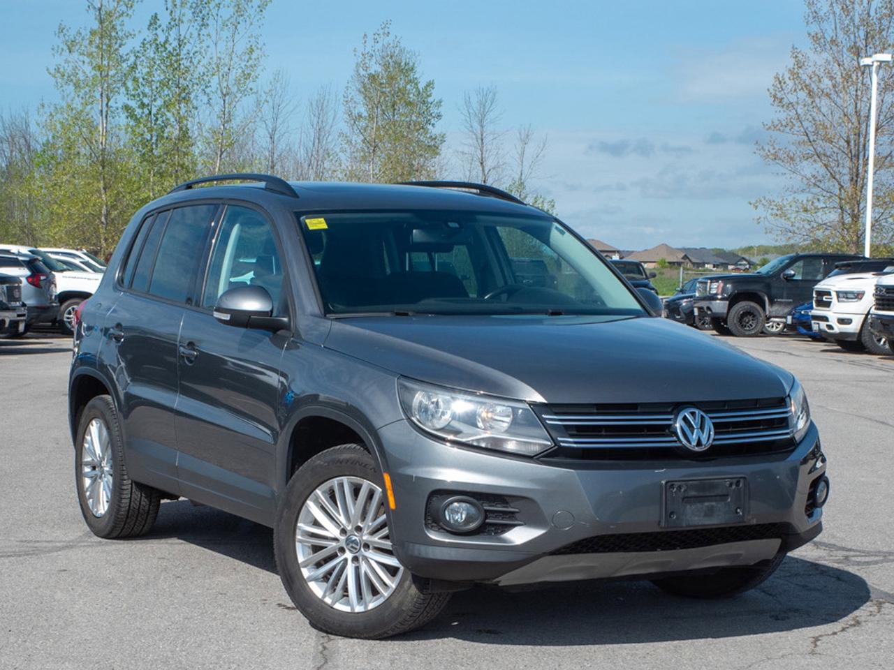2016 Volkswagen Tiguan - Leather Steering   Heated Front Seat Photo