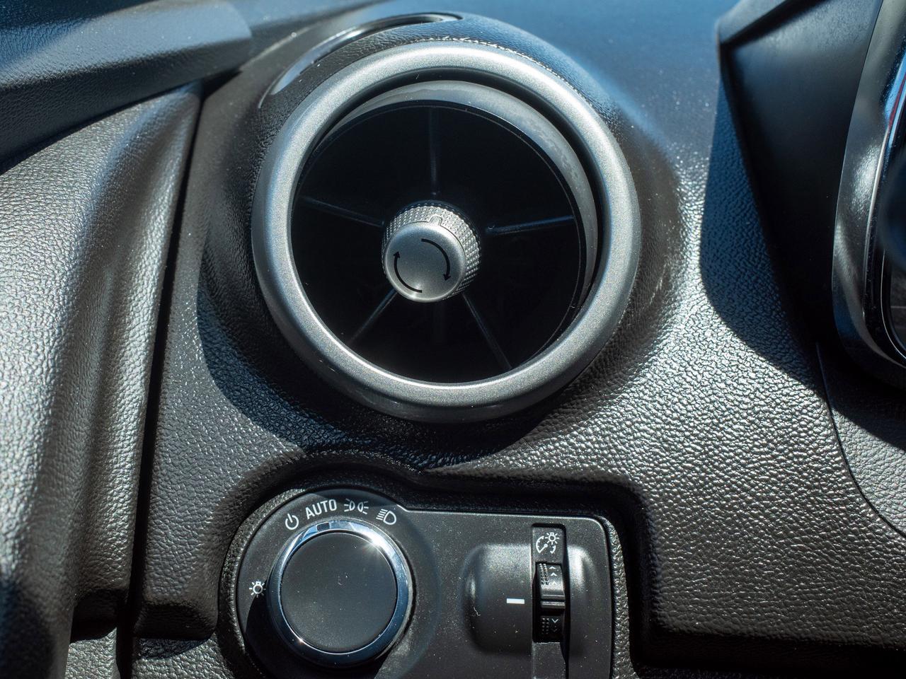 2016 Chevrolet Trax LT - Keyless Entry   WiFi Hotspot Photo