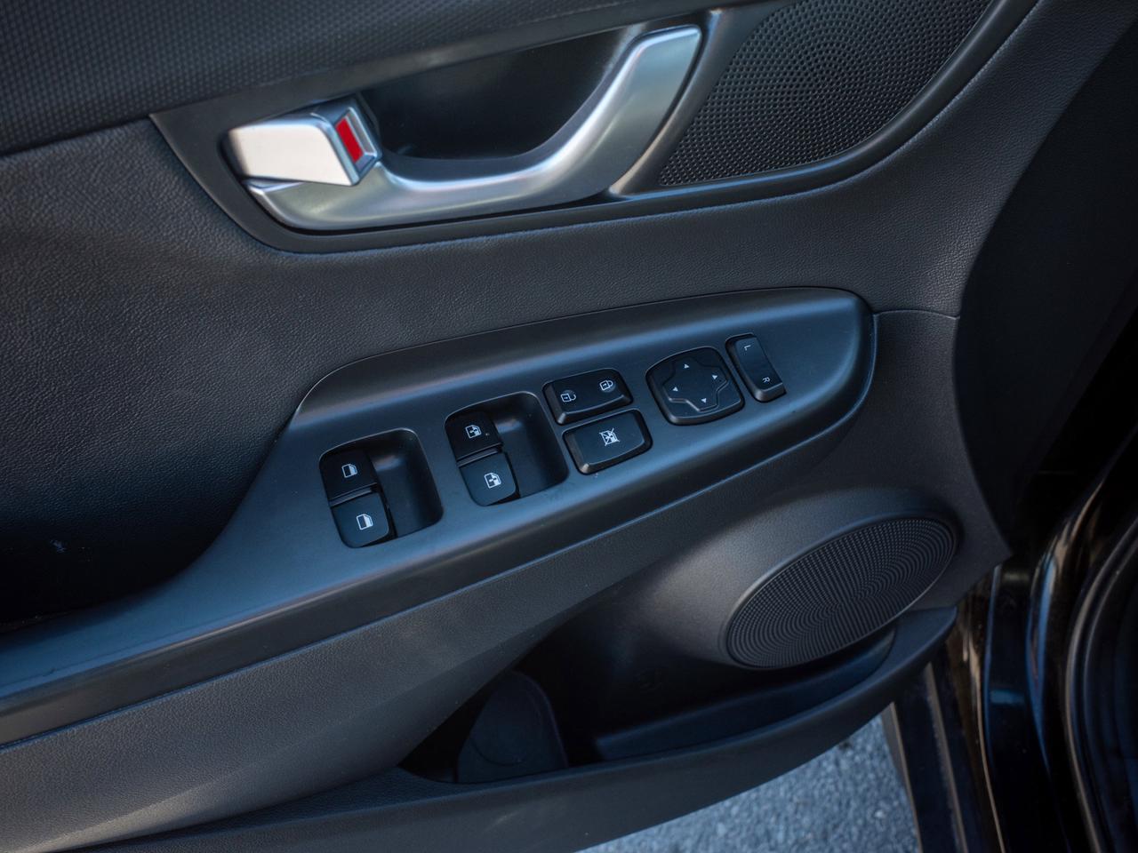 2022 Hyundai KONA Preferred - Remote Engine Start   Sun/Moonroof Photo
