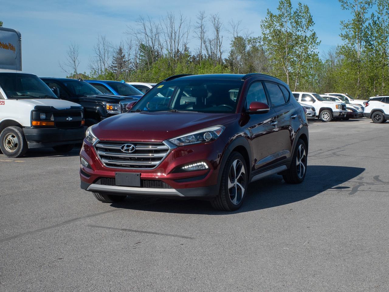 2017 Hyundai Tucson SE - Sun/Moonroof   Adjustable Lumbar Photo