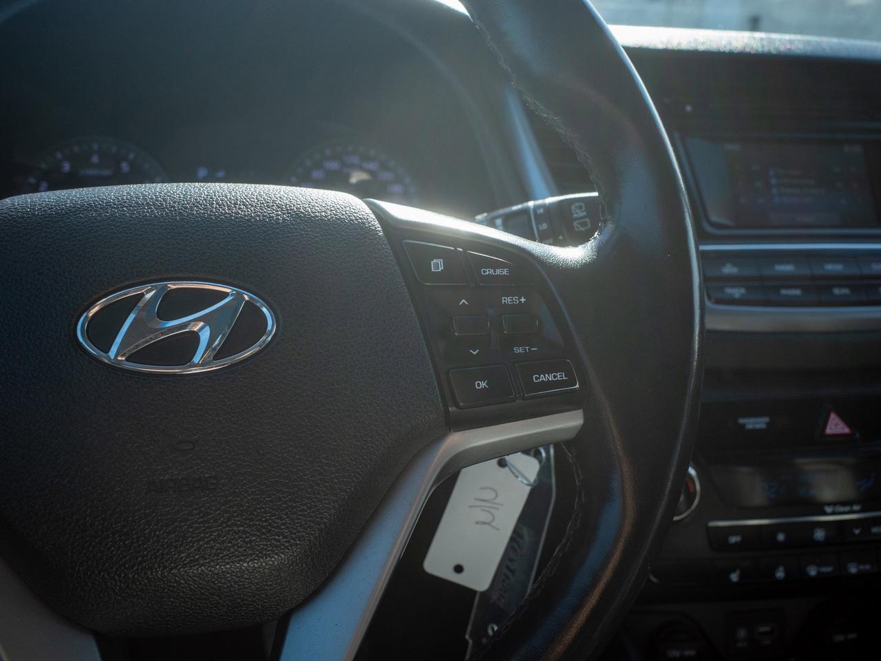 2017 Hyundai Tucson SE - Sun/Moonroof   Adjustable Lumbar Photo