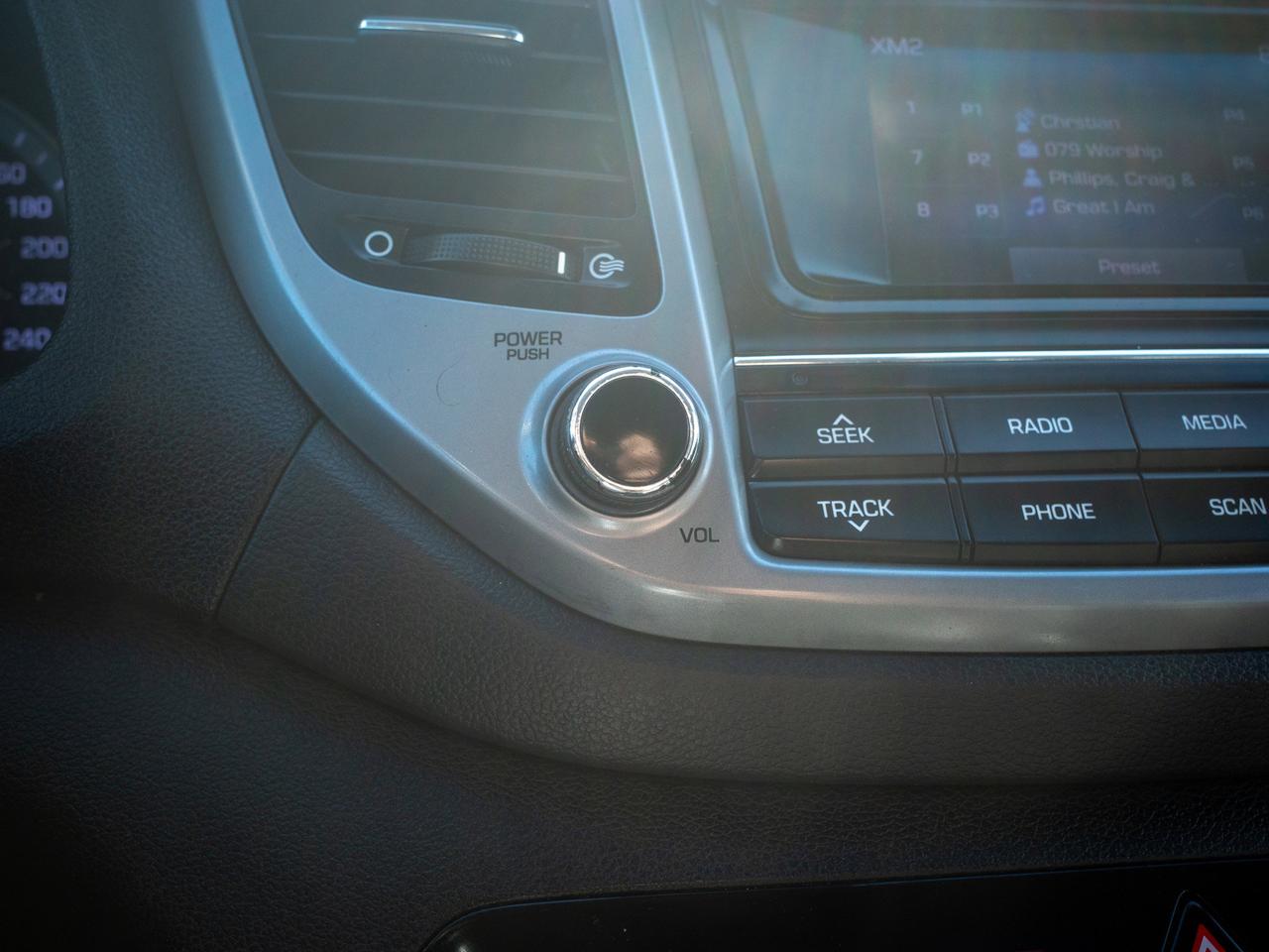2017 Hyundai Tucson SE - Sun/Moonroof   Adjustable Lumbar Photo