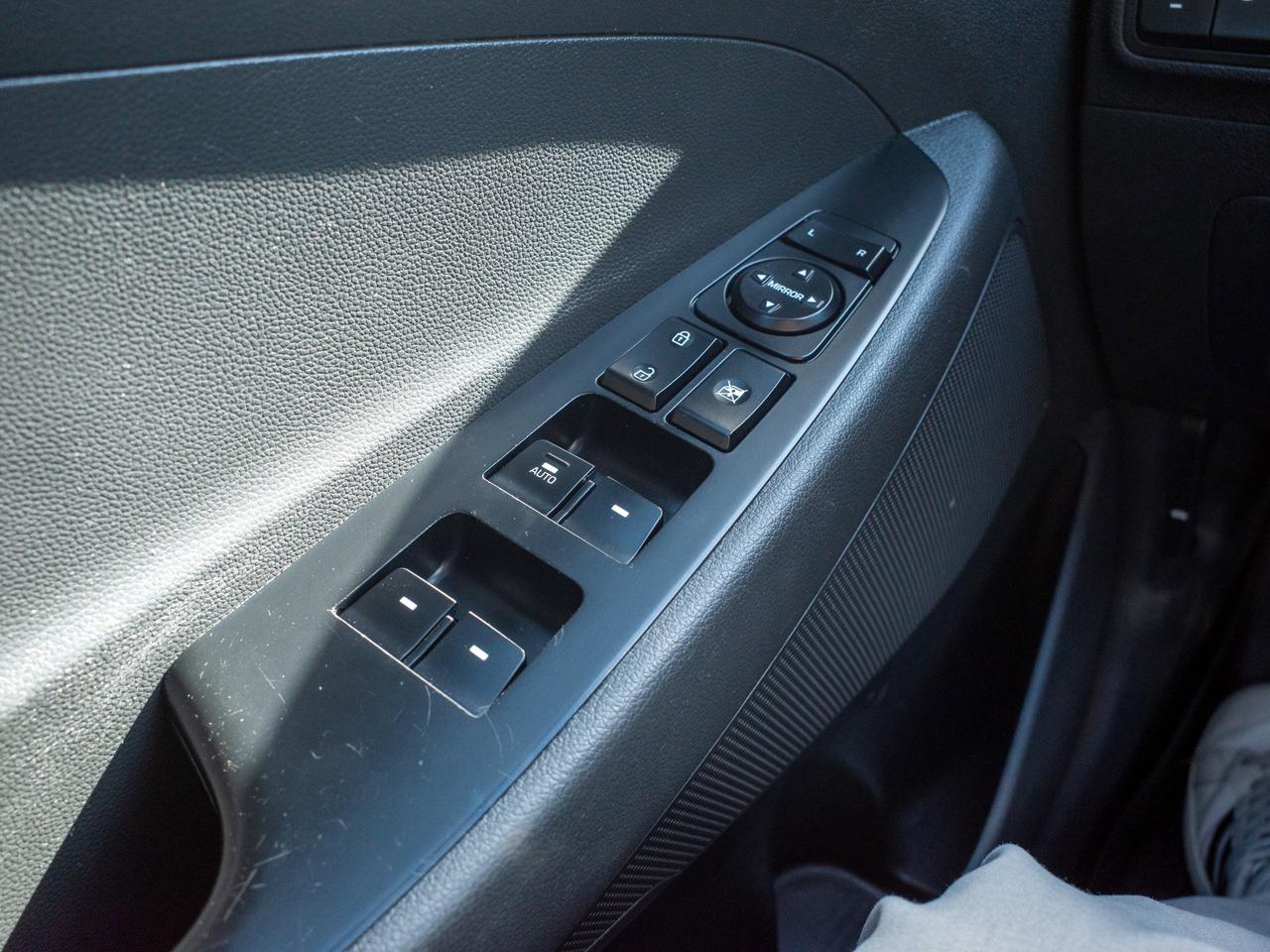 2017 Hyundai Tucson SE - Sun/Moonroof   Adjustable Lumbar Photo
