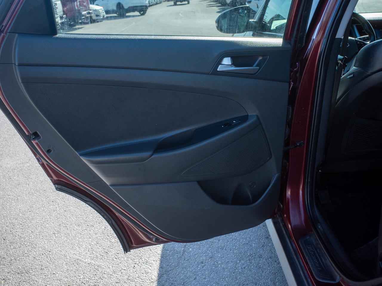 2017 Hyundai Tucson SE - Sun/Moonroof   Adjustable Lumbar Photo