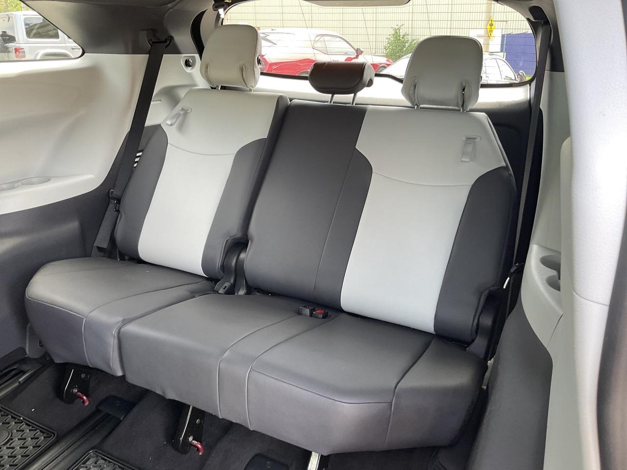 2021 Toyota Sienna XSE AWD - LEATHER! NAV! BACK-UP CAM! BSM! SUNROOF! Photo
