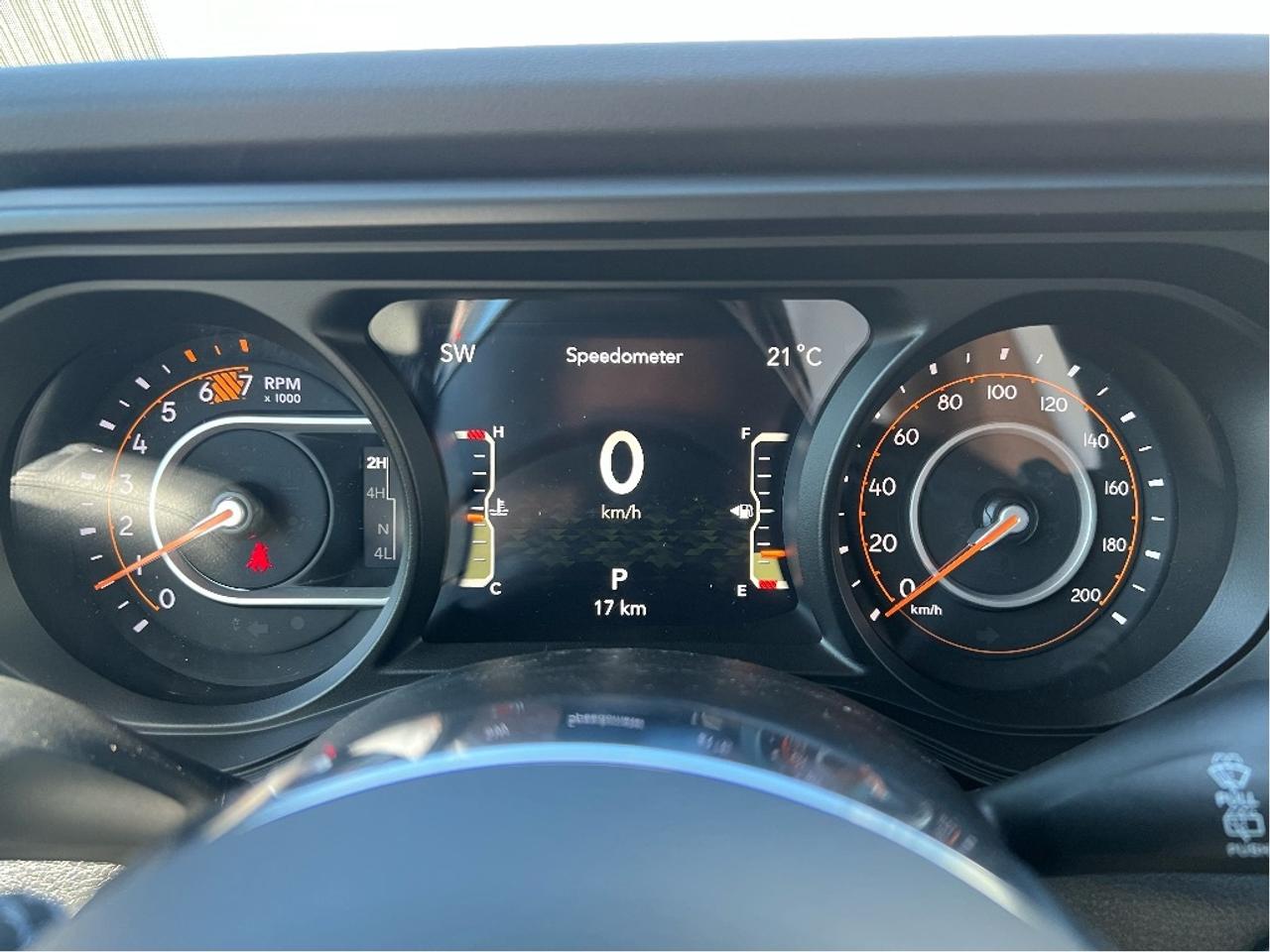 2025 Jeep Wrangler Sahara w/SkyPower Top, Technology, Safety, Steps Photo