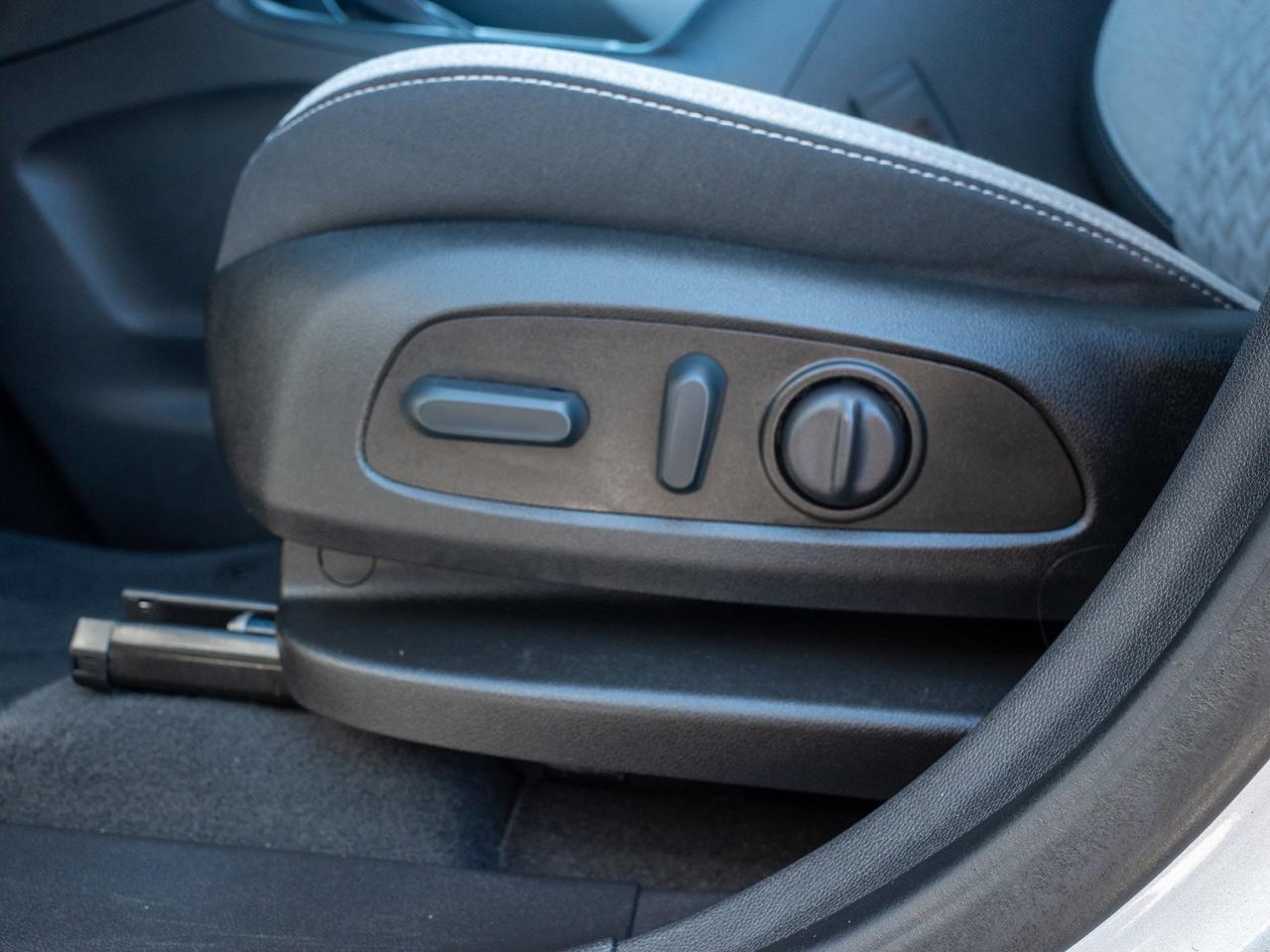 2022 Chevrolet Equinox LT - Power Driver Seat   WiFi Hotspot Photo