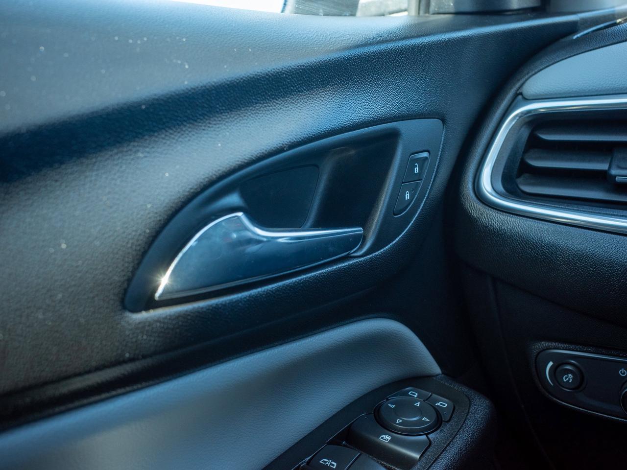 2022 Chevrolet Equinox LT - Power Driver Seat   WiFi Hotspot Photo