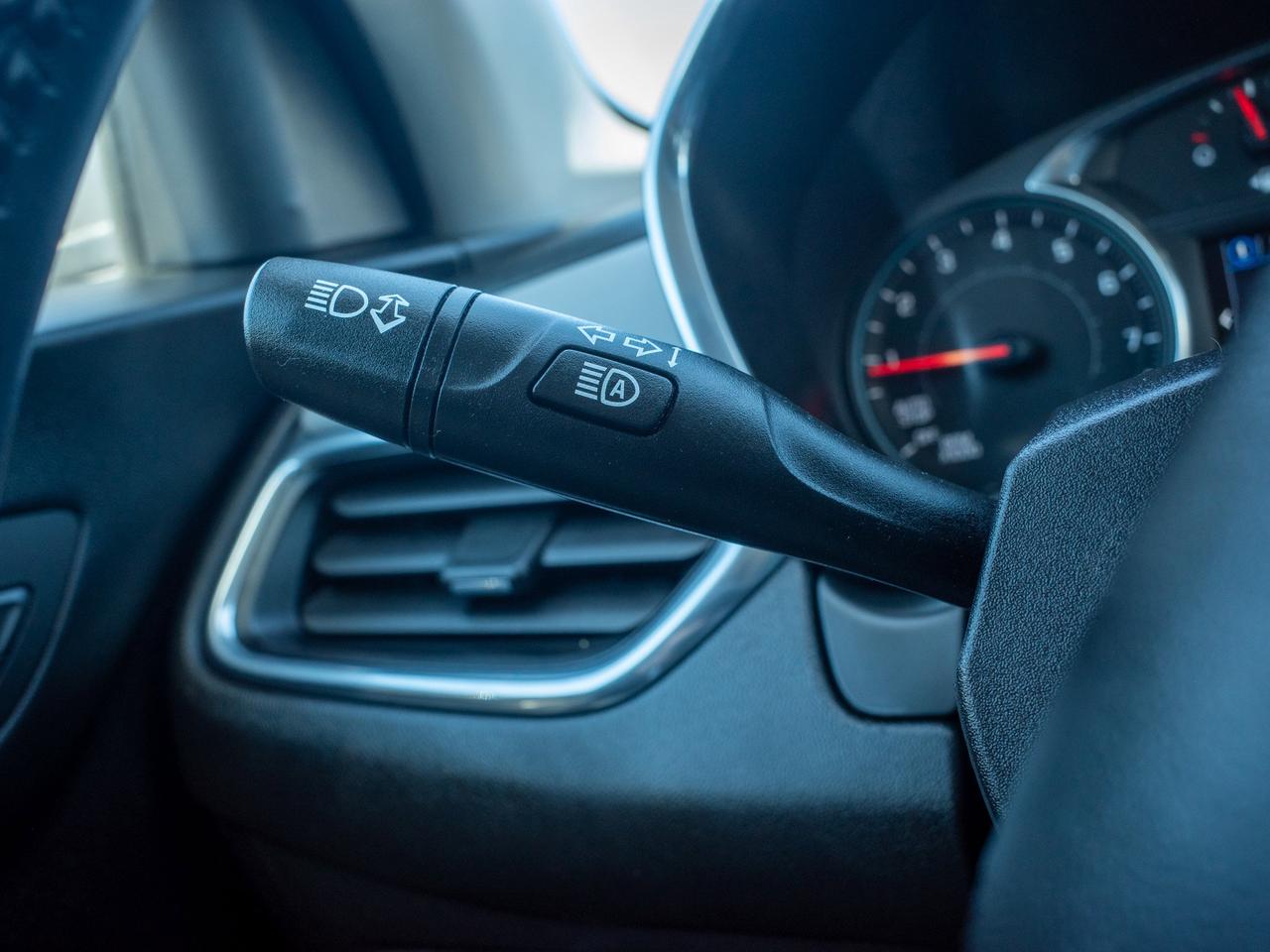 2022 Chevrolet Equinox LT - Power Driver Seat   WiFi Hotspot Photo
