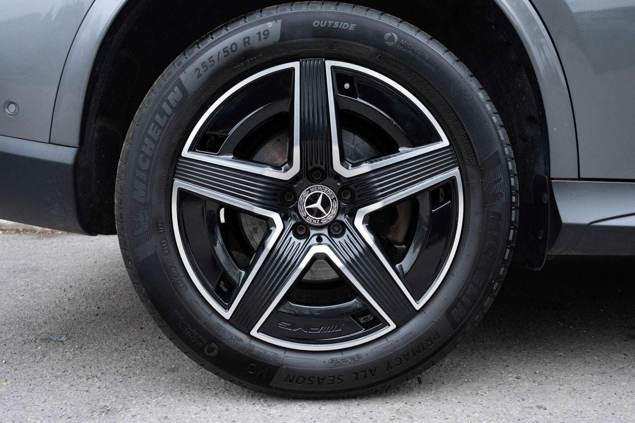 2023 Mercedes-Benz GLC GLC300 4MATIC Photo