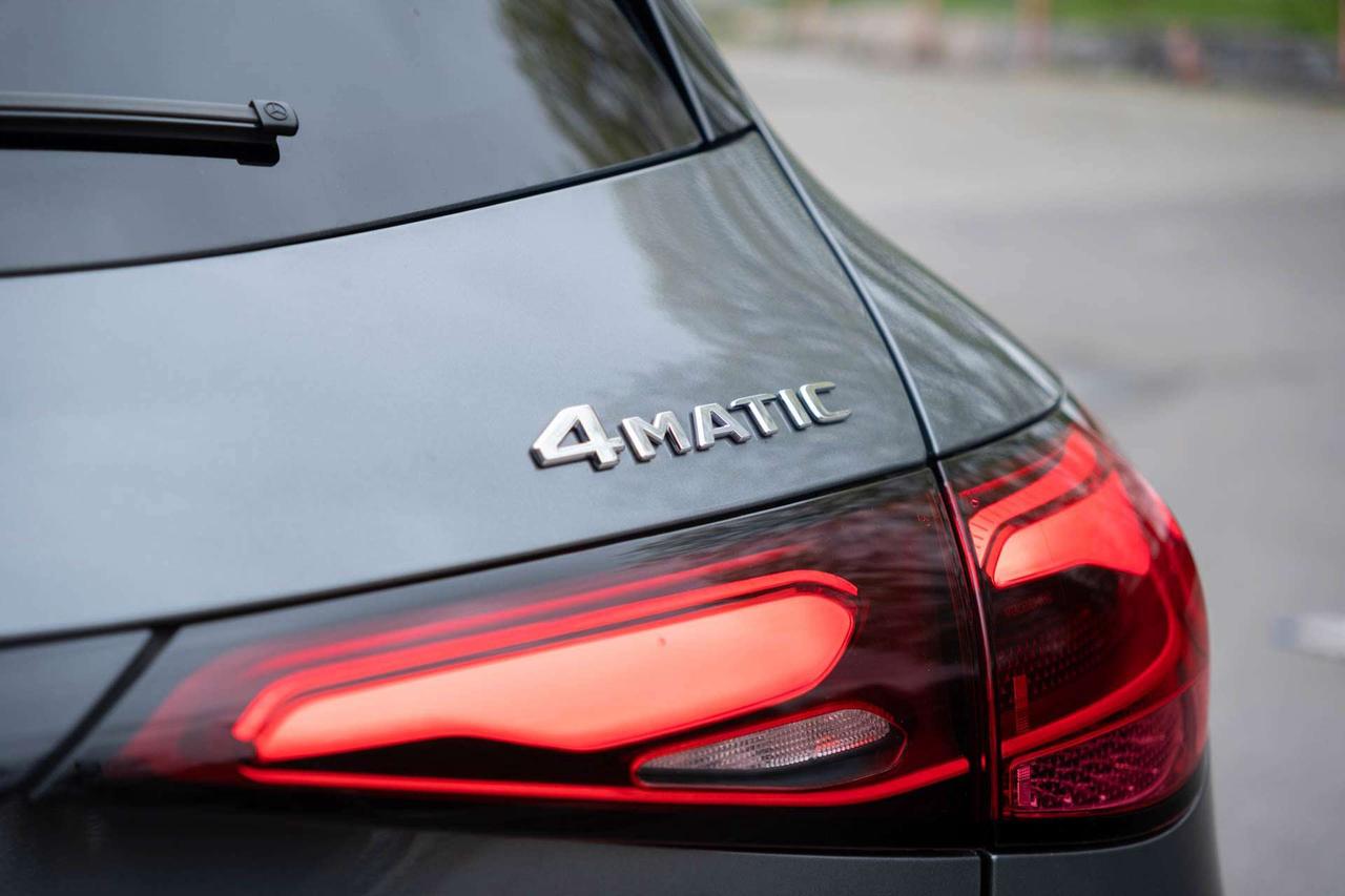2023 Mercedes-Benz GLC GLC300 4MATIC Photo