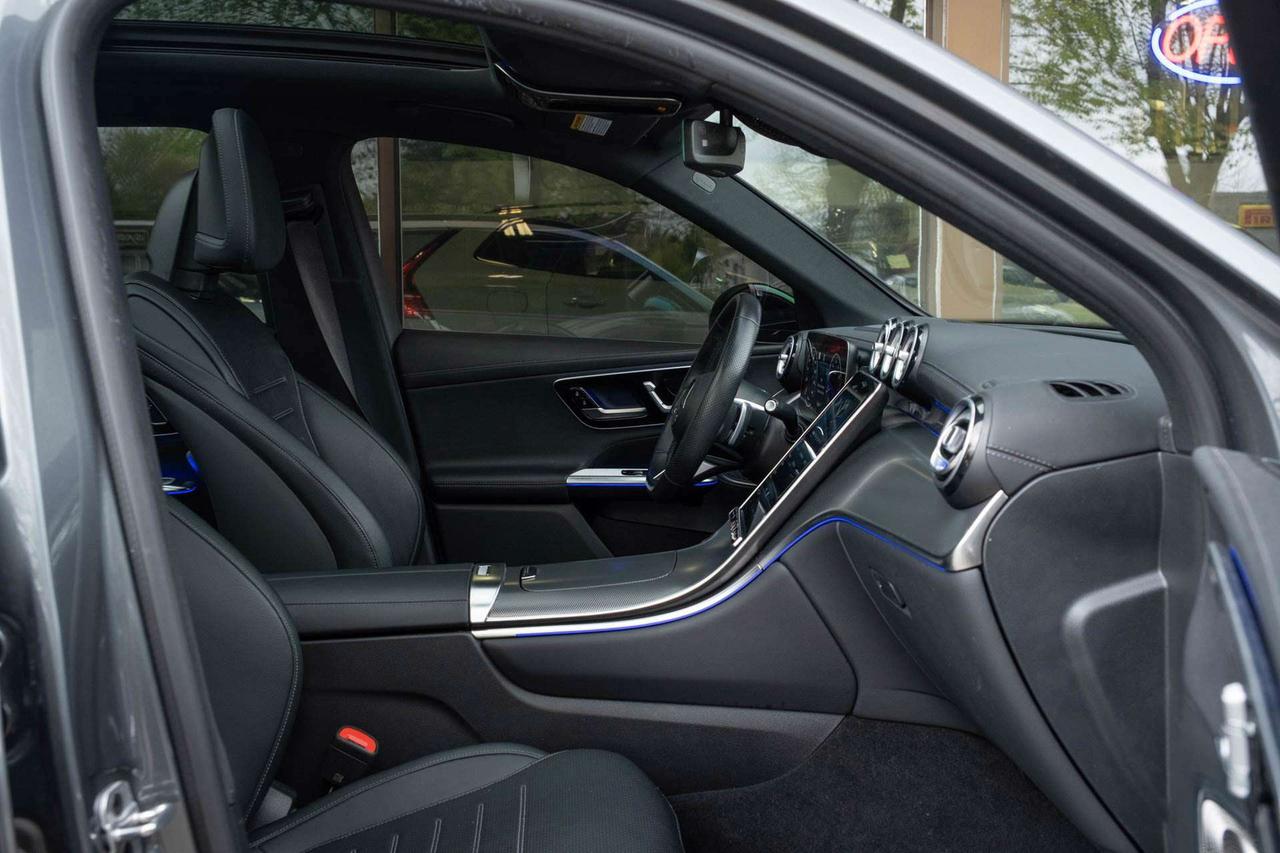 2023 Mercedes-Benz GLC GLC300 4MATIC Photo