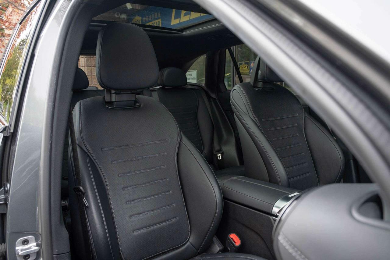 2023 Mercedes-Benz GLC GLC300 4MATIC Photo