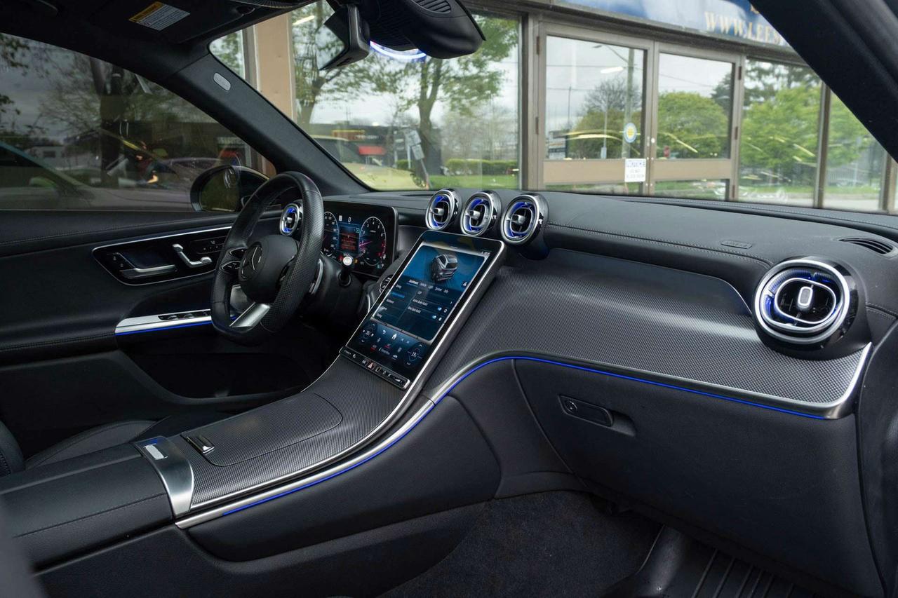 2023 Mercedes-Benz GLC GLC300 4MATIC Photo