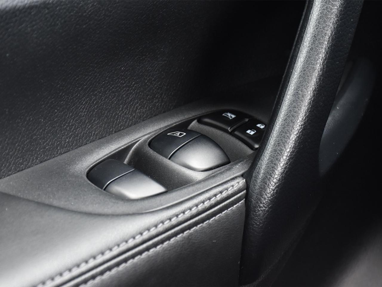 2023 Nissan Qashqai SV AWD   Roof   Rear Camera   Remote Start   CarPl Photo