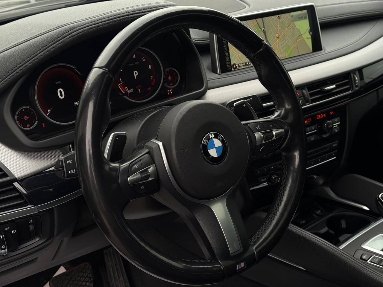 2015 BMW X6 xDrive50i Photo