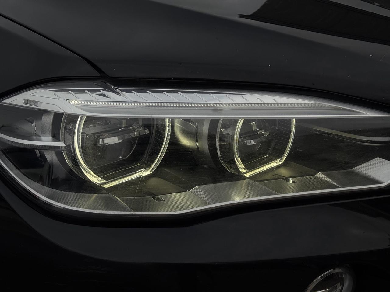 2015 BMW X6 xDrive50i Photo