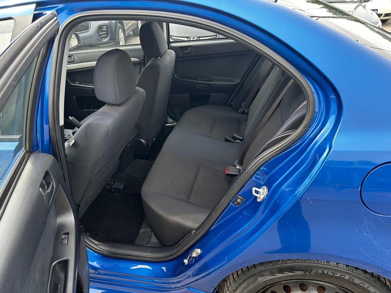2015 Mitsubishi Lancer ES Photo